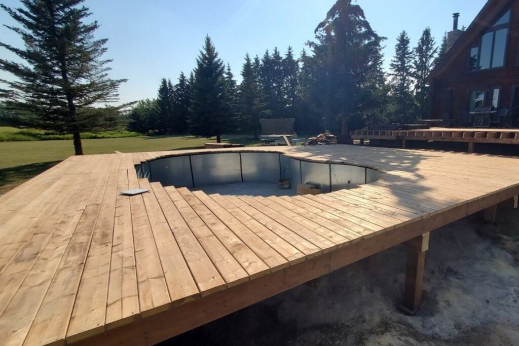 Commercial custom edmonton deck services