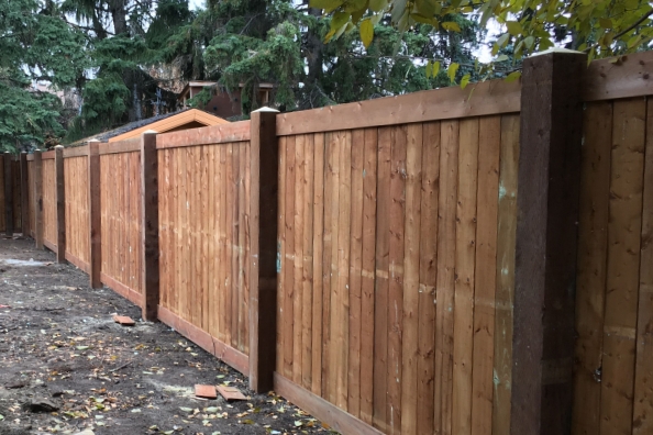 Edmonton deck and fence services from Sustain Builds